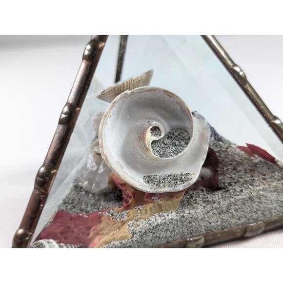 Beveled Glass Seashells and Sand Pyramid Paperweight, Ocean Beach Terrarium - Picture 7 of 8